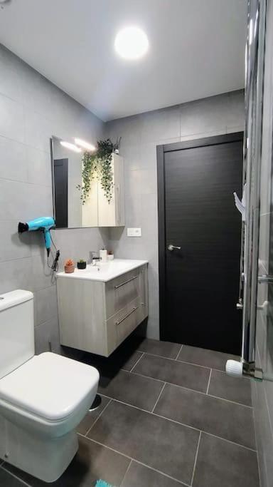 Ca Lolina Playa Apartamento Gijón Exterior foto