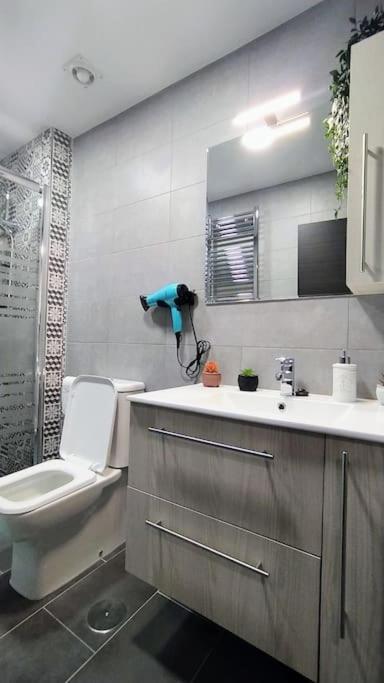 Ca Lolina Playa Apartamento Gijón Exterior foto